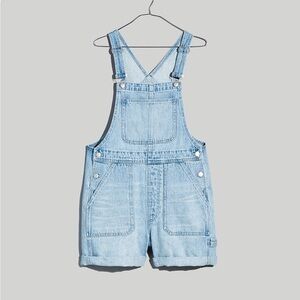 Madewell carpenter overall shorts!